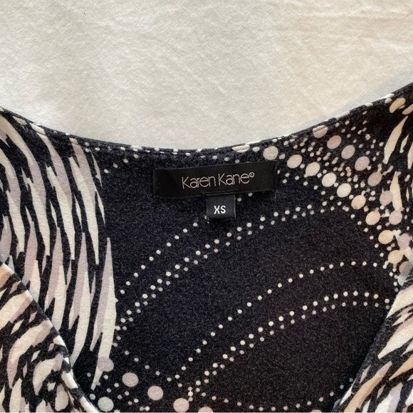 Karen Kane Sundress Midi V Neck Tier Ruffle Black White Abstract Design Size XS - Picture 7 of 7